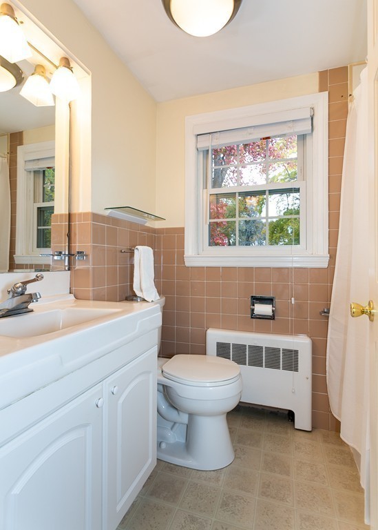 100 Barrett Street Needham, MA 02492 - Photo 17 of 28 Gallery Image 17