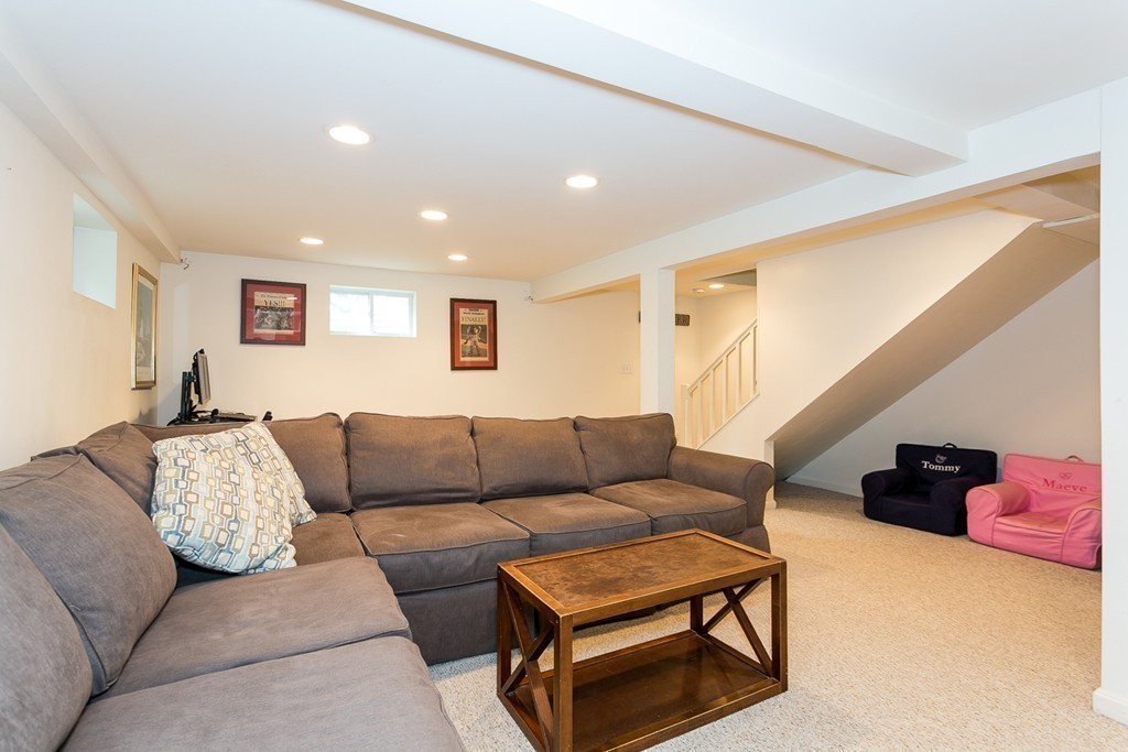 100 Barrett Street Needham, MA 02492 - Photo 18 of 28 Gallery Image 18
