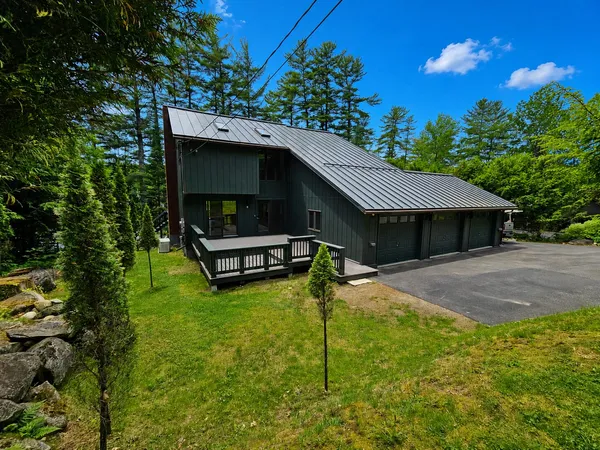 $1,360,000 | 9 Arden Cove Lane, Mount Vernon, ME 04352