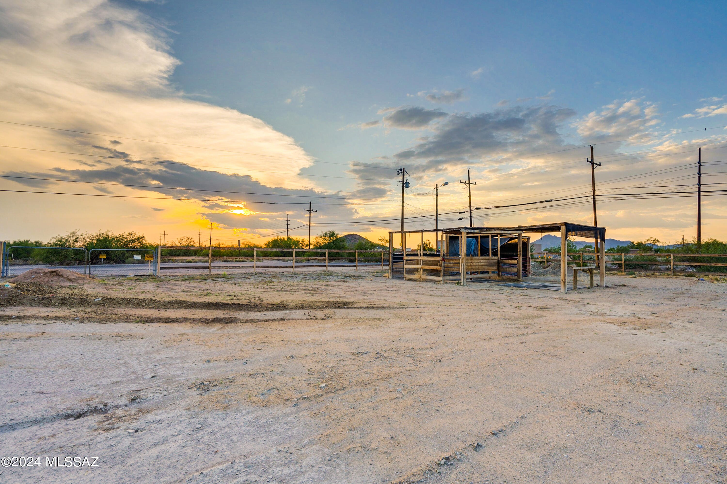 4731 West Valencia Road Tucson, AZ 85757 - Photo 7 of 25 Gallery Image 7