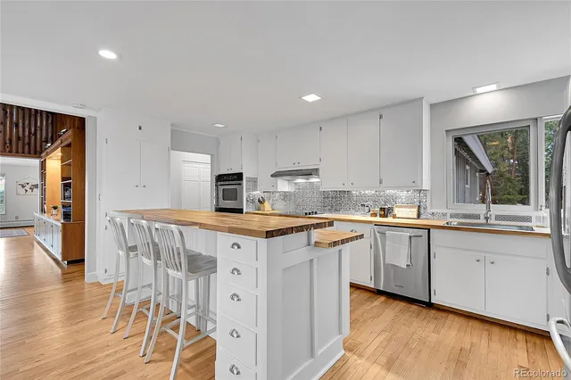 $1,145,000 | 350 Tower Hill Circle, Golden, CO 80401