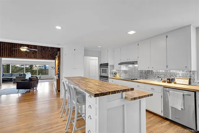 $1,145,000 | 350 Tower Hill Circle, Golden, CO 80401