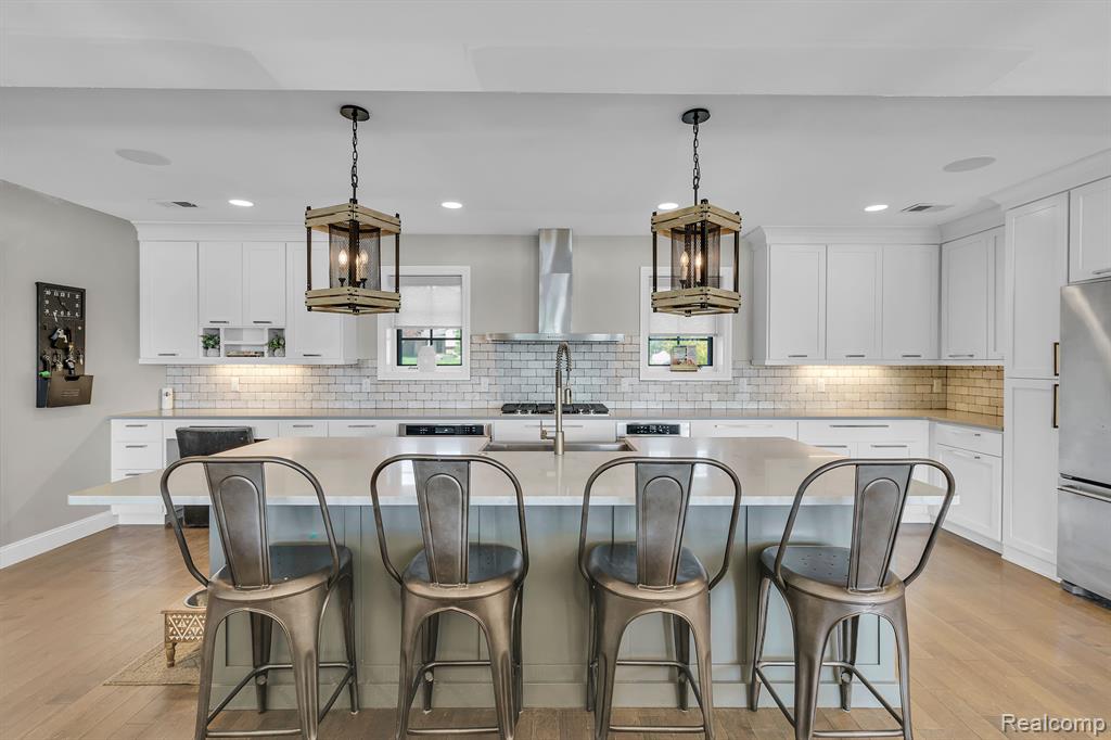 965 Pine Tree Road Lake Orion, MI 48362 - Photo 9 of 23 Gallery Image 9