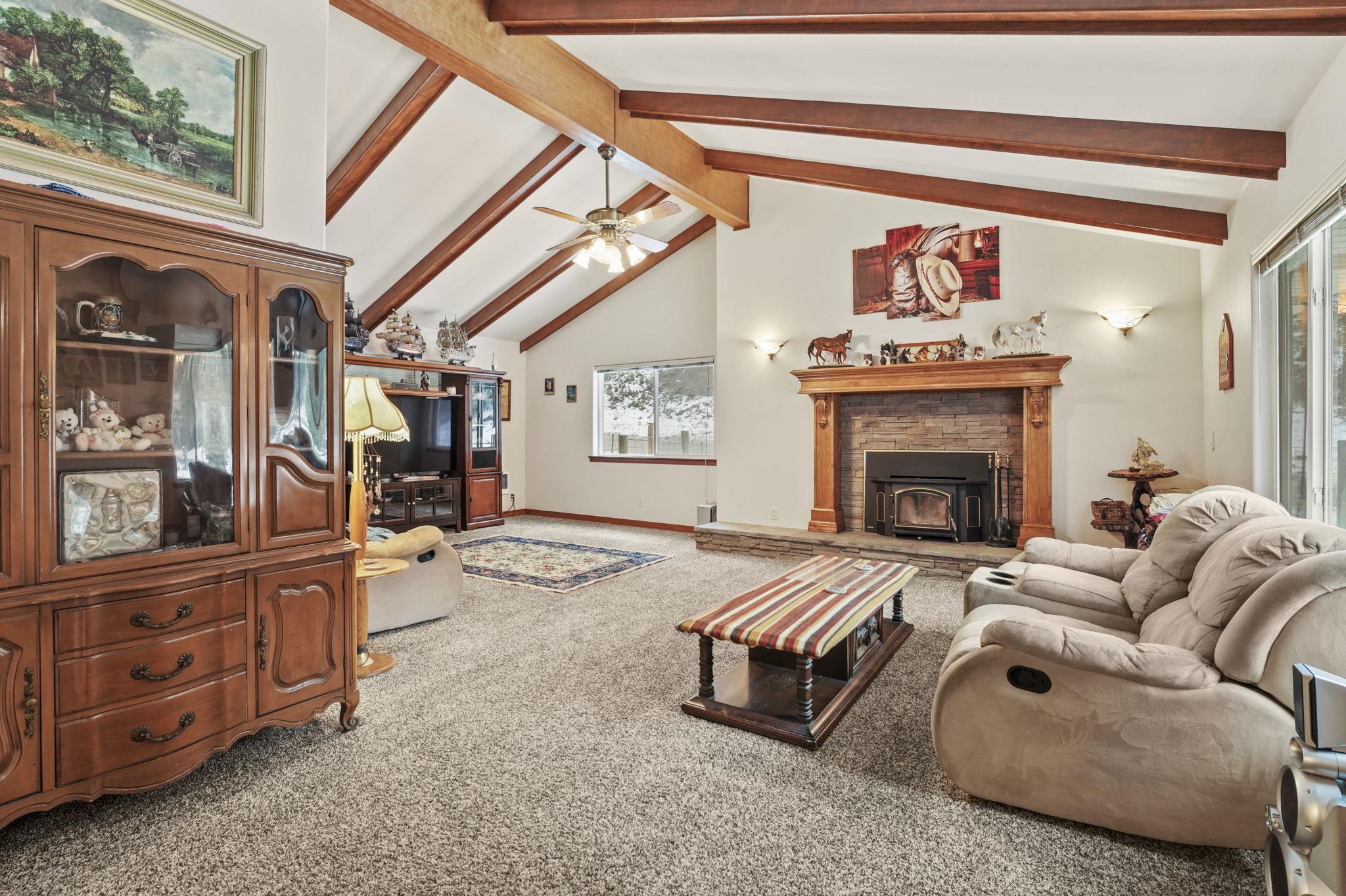 13122 Deer Valley Road Newport, WA 99156 - Photo 1 of 50