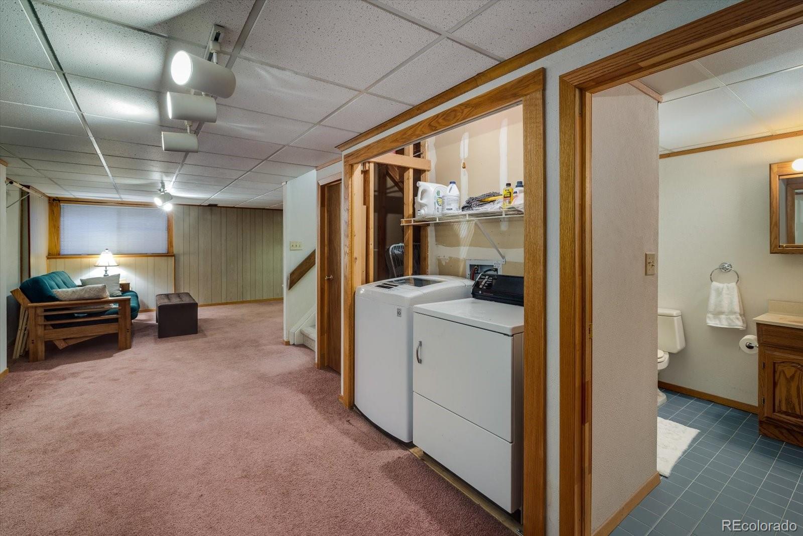 4635 Chestnut Lane, Unit 3 Boulder, CO 80301 - Photo 22 of 36 a room with furniture and a gate