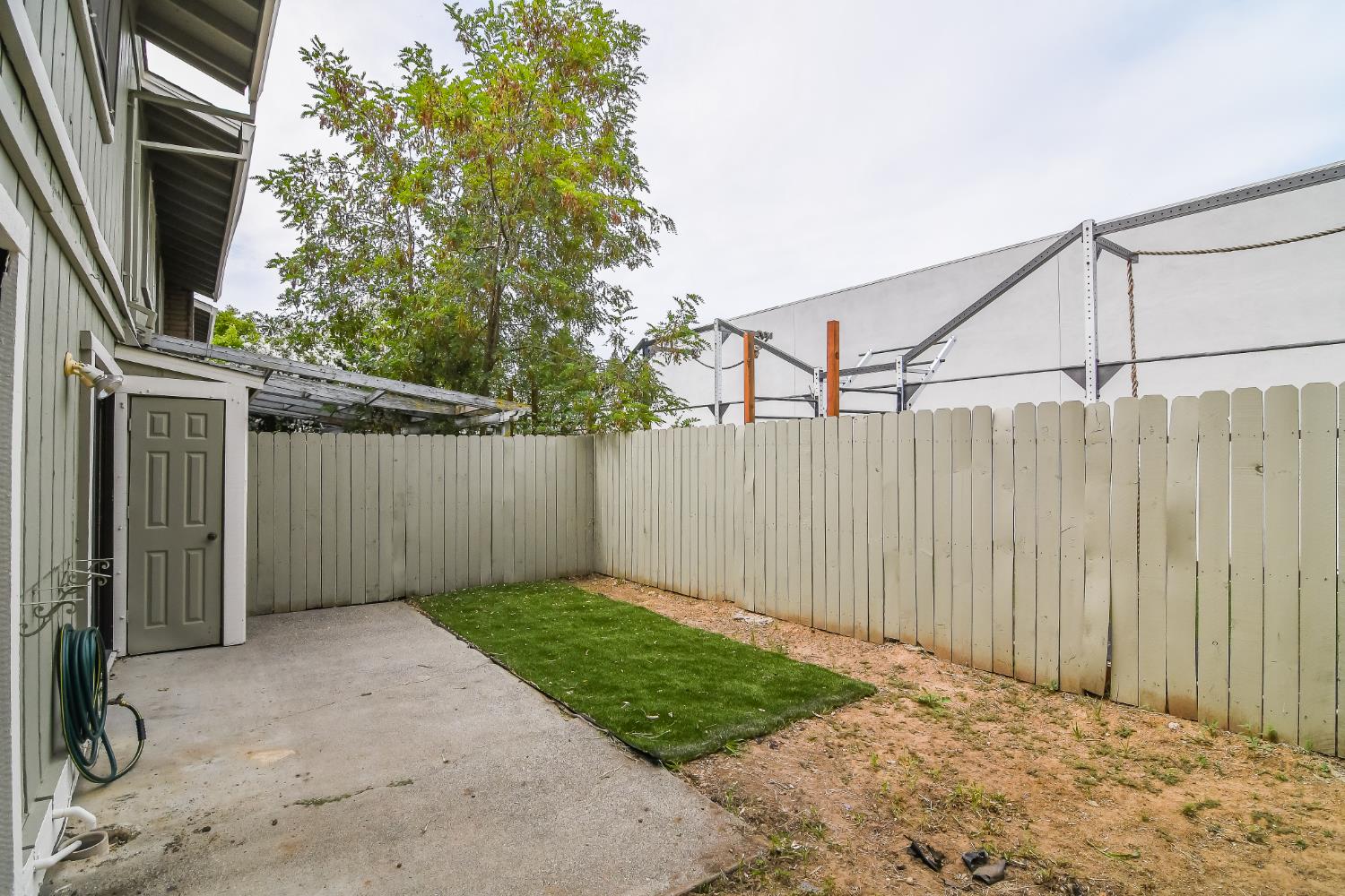 1139 Rivara Circle Sacramento, CA 95864 - Photo 63 of 72 a view of a backyard with pathway