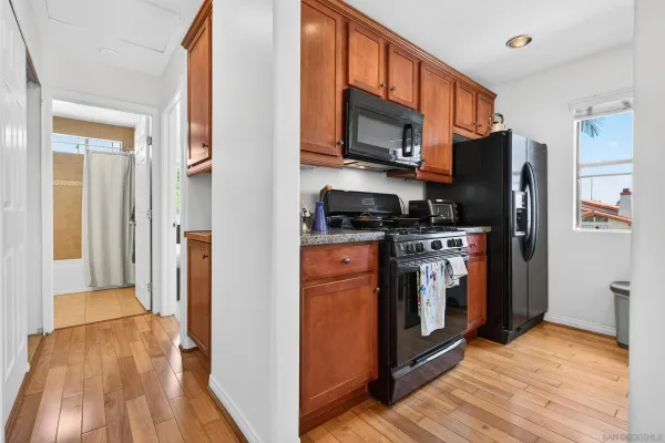 $3,100 | 4046 Iowa Street, Unit 1, San Diego, CA 92104