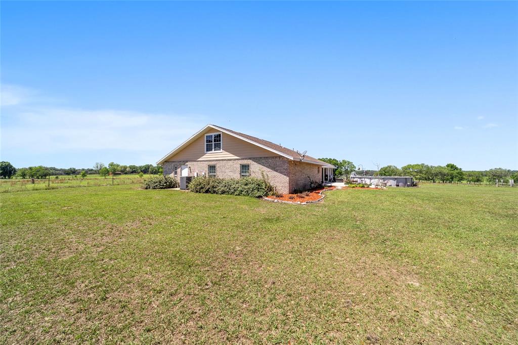 19355 Southwest 25th Place Dunnellon, FL 34431 - Photo 22 of 73 a view of lake and mountain