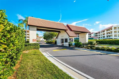 $510,000 | 138 1st Street East, Unit 106, Tierra Verde, FL 33715