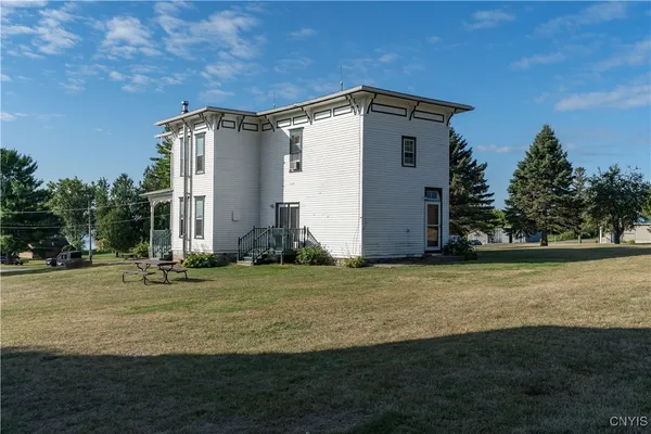 $249,000 | 3069 County Rte 6, Morristown, NY 13646