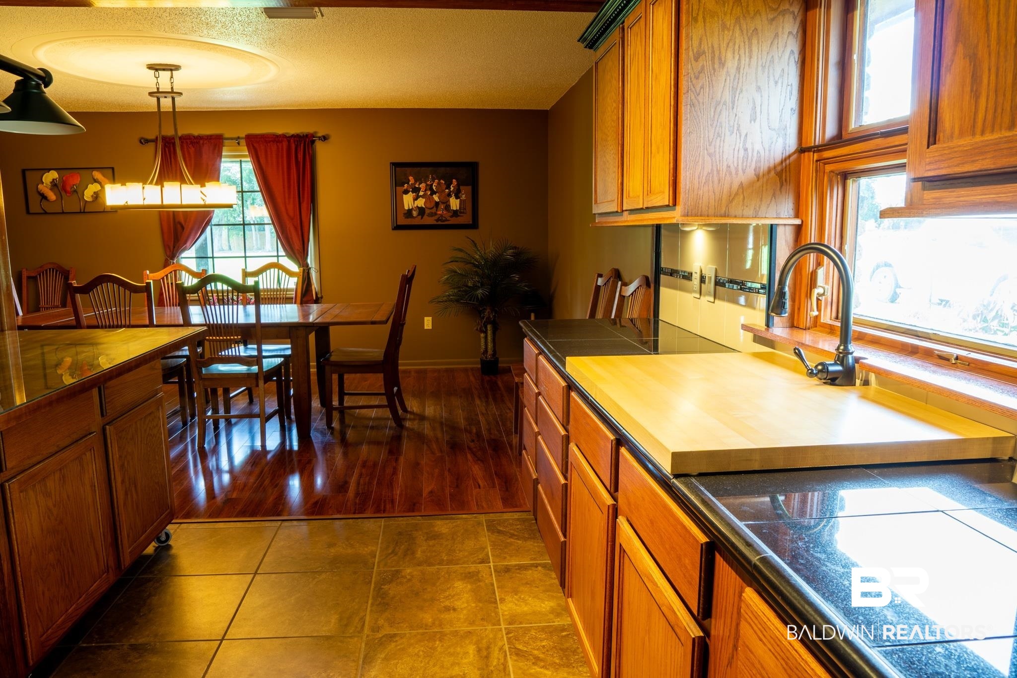 518 West Fern Avenue Foley, AL 36535 - Photo 26 of 44 Kitchen