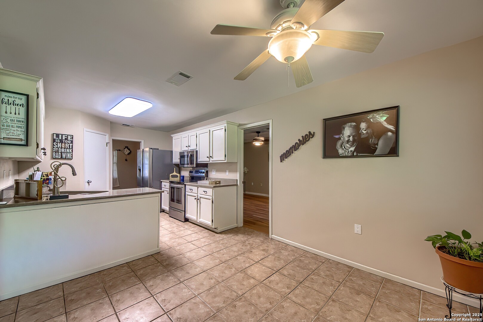 16314 Falcon Hill Street San Antonio, TX 78247 - Photo 15 of 43