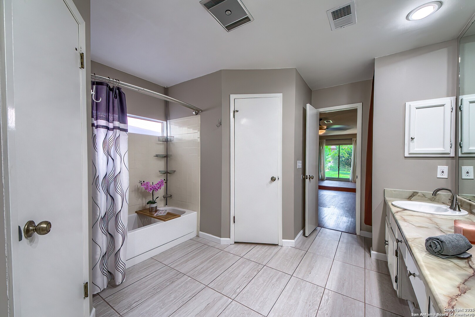 16314 Falcon Hill Street San Antonio, TX 78247 - Photo 25 of 43