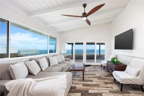 $2,090,000 | 68-695 Farrington Highway, Waialua, HI 96791