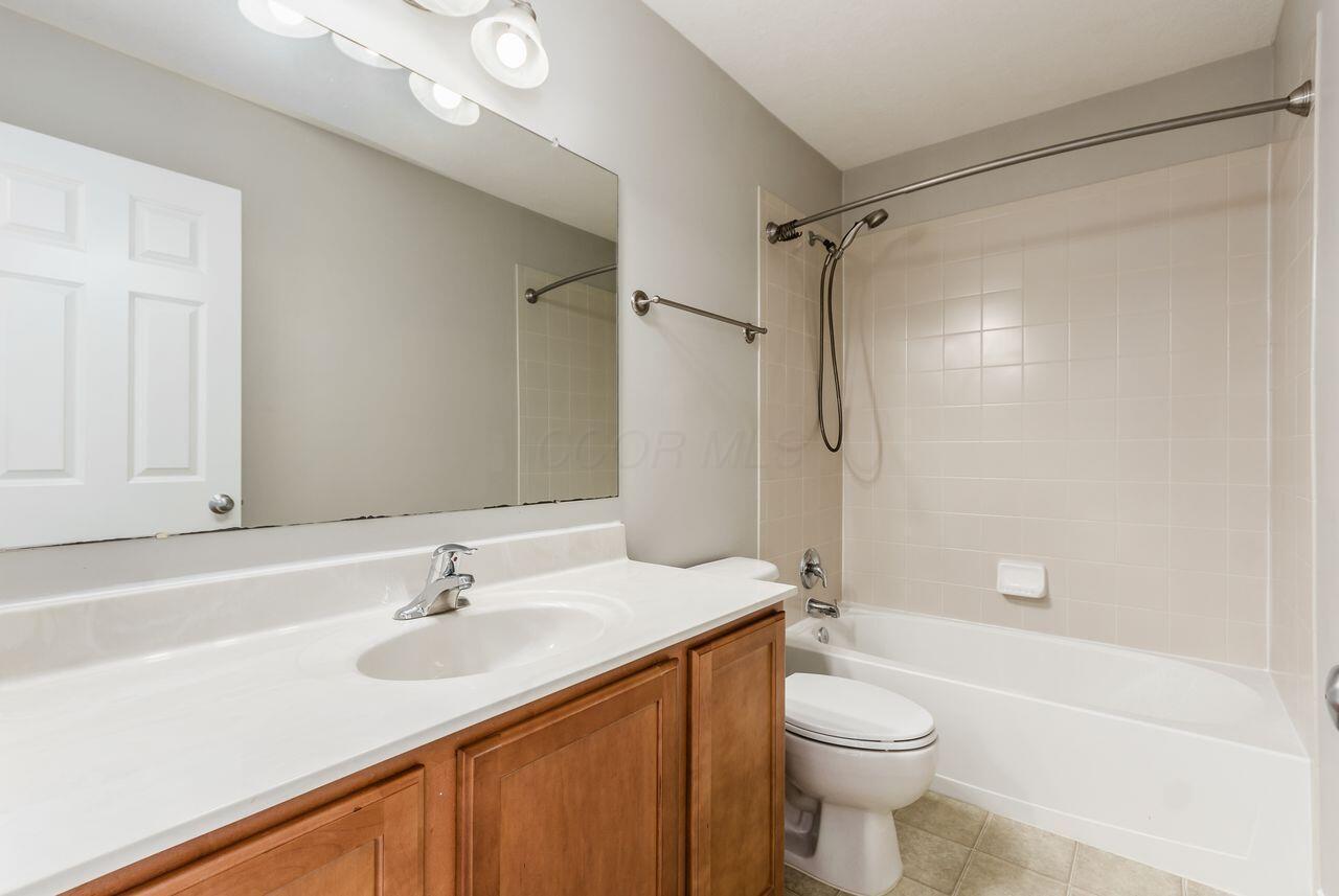 5906 Myrick Road Dublin, OH 43016 - Photo 35 of 49 Full Bath