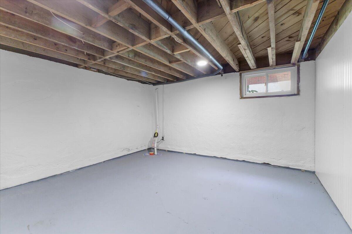 2514 Weaver Road Southwest Roanoke, VA 24015 - Photo 22 of 33 Basement