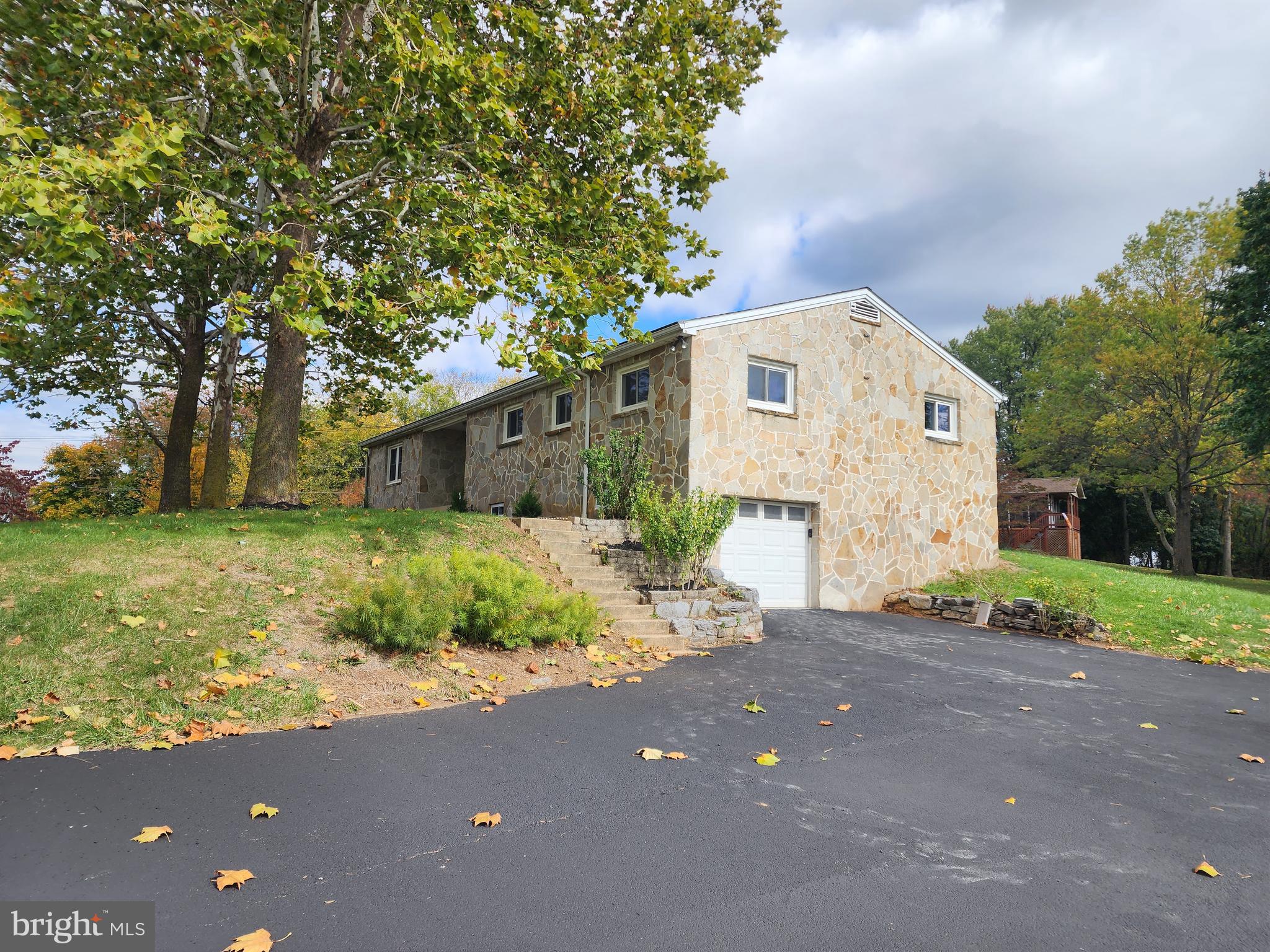 210 Hempt Road Mechanicsburg, PA 17050 - Photo 1 of 28 Gallery Image 1