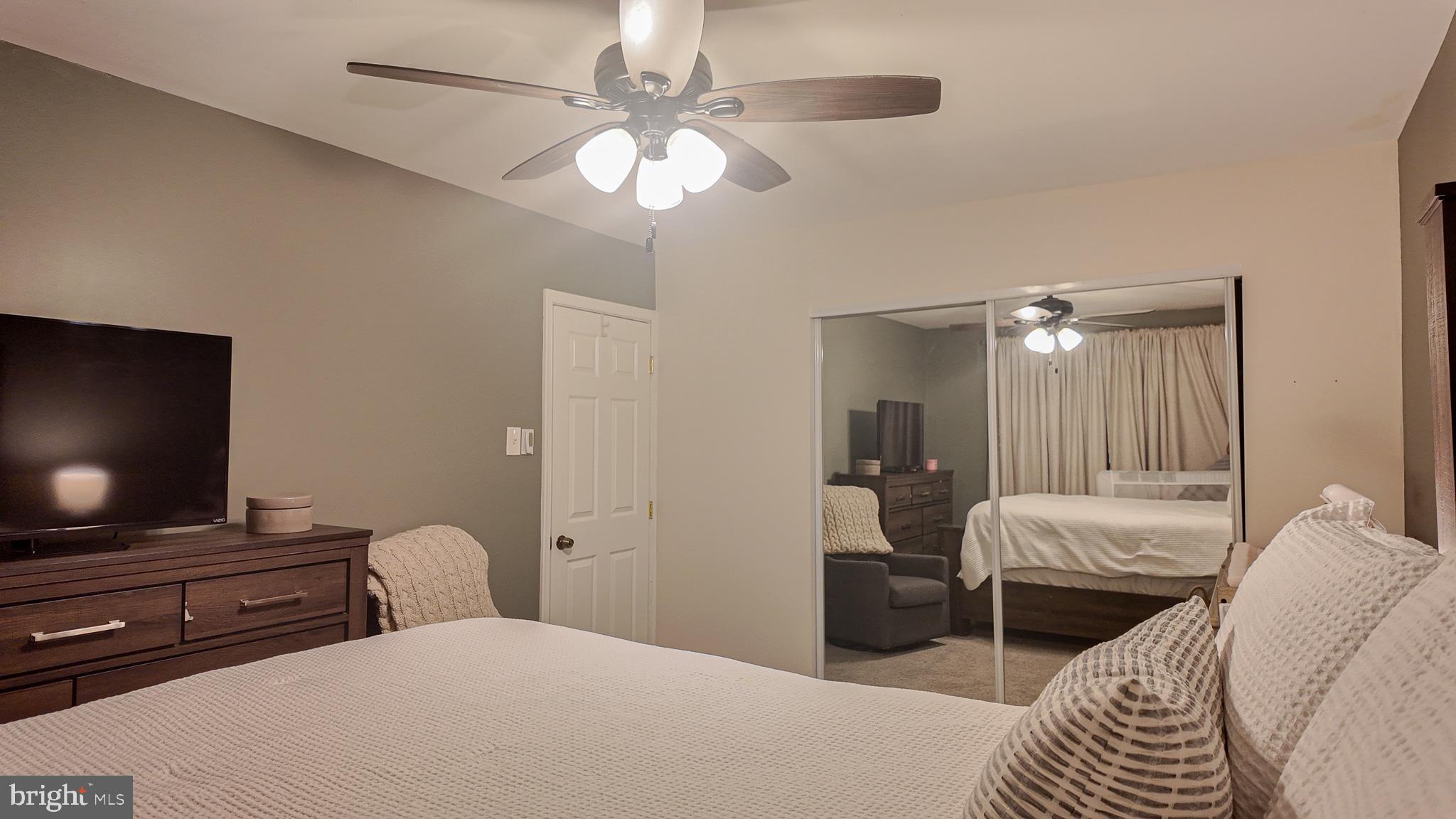 12004 Tyrone Road Philadelphia, PA 19154 - Photo 14 of 28 Cozy retreat with modern charm.
