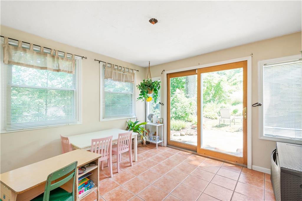 414 Manordale Road Pittsburgh, PA 15241 - Photo 7 of 25 Gallery Image 7