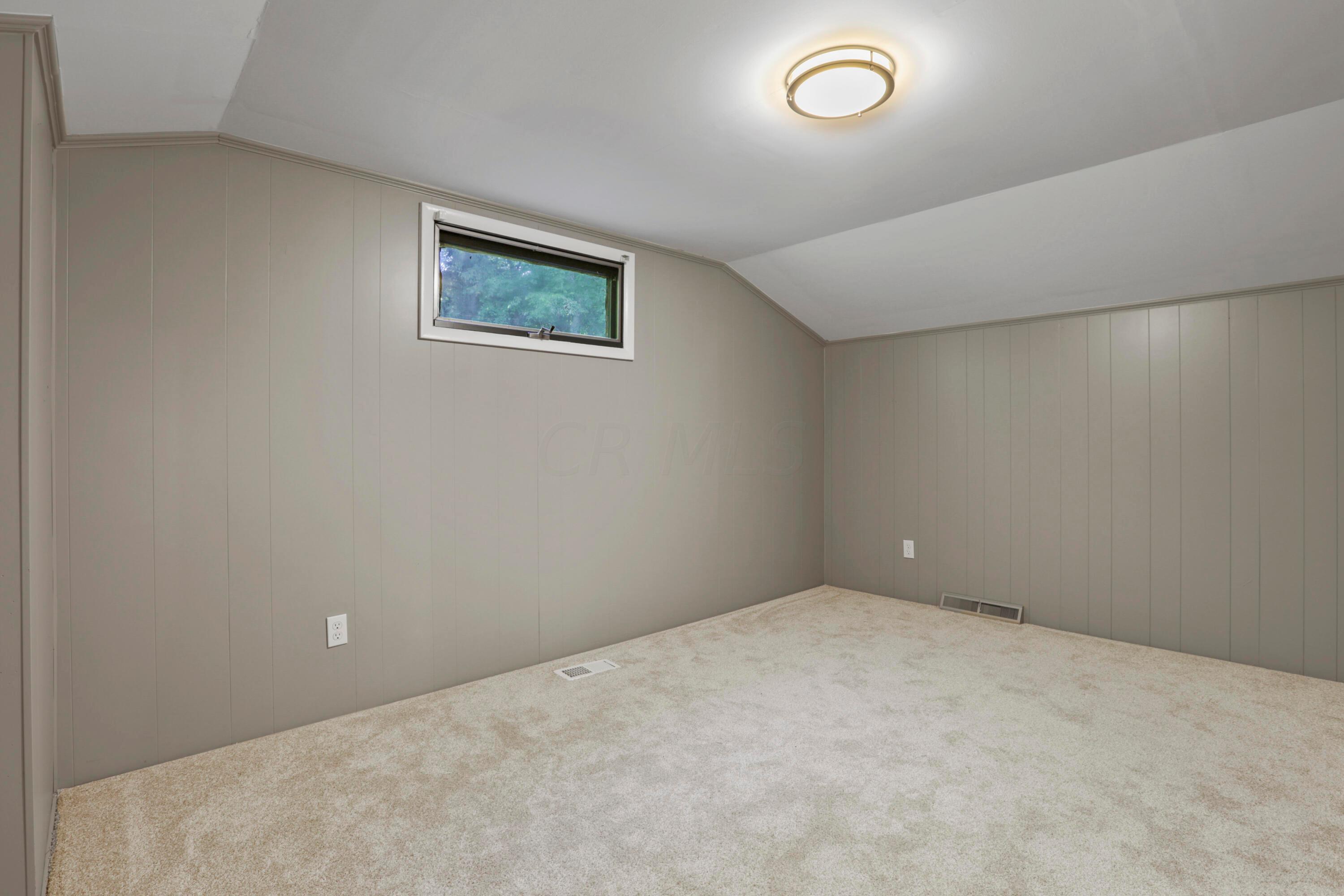1843 Cardiff Road Newark, OH 43055 - Photo 15 of 66 0V3A0847