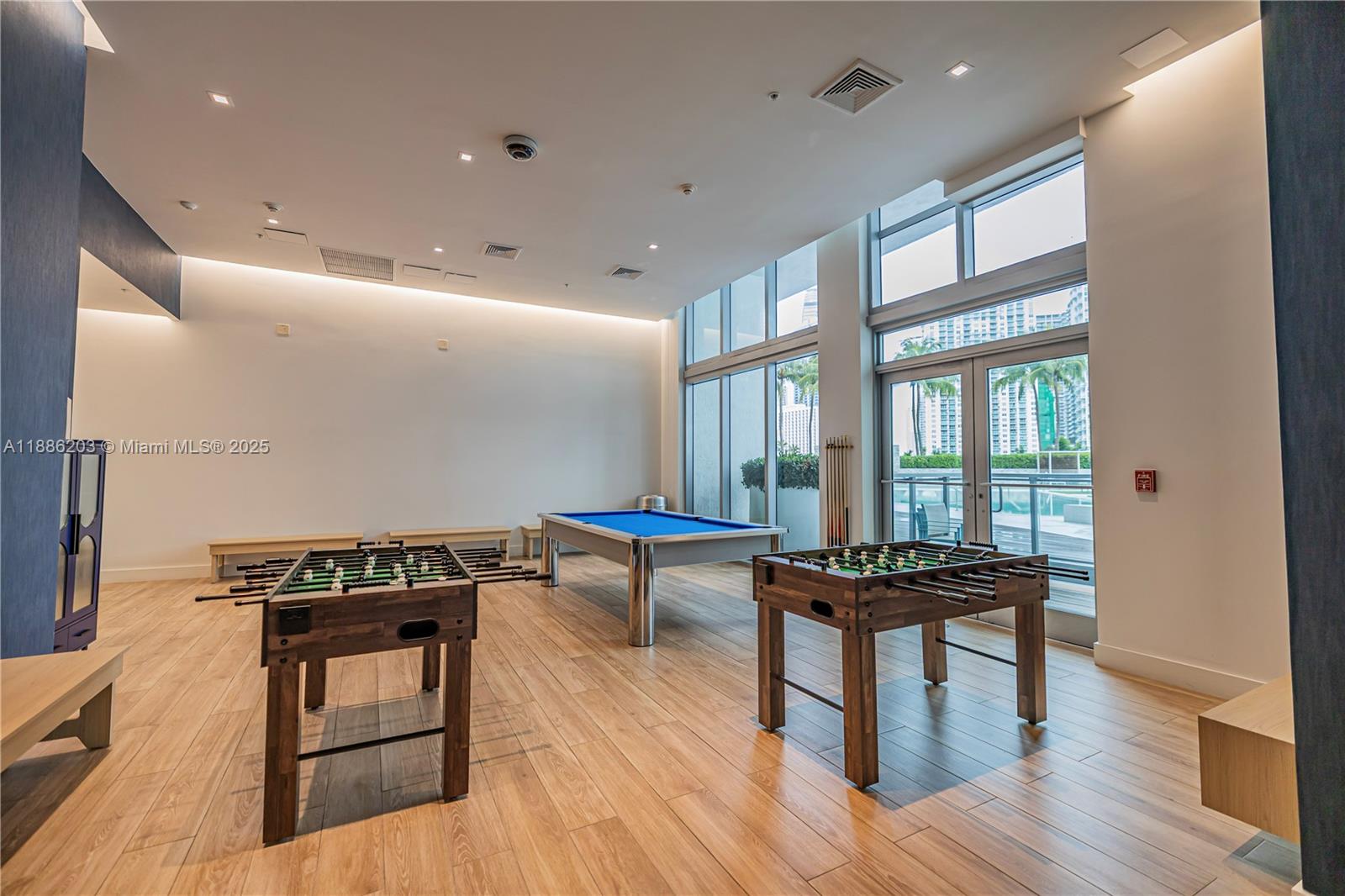 90 Southwest 3rd Street, Unit 3705 Miami, FL 33130 - Photo 22 of 45