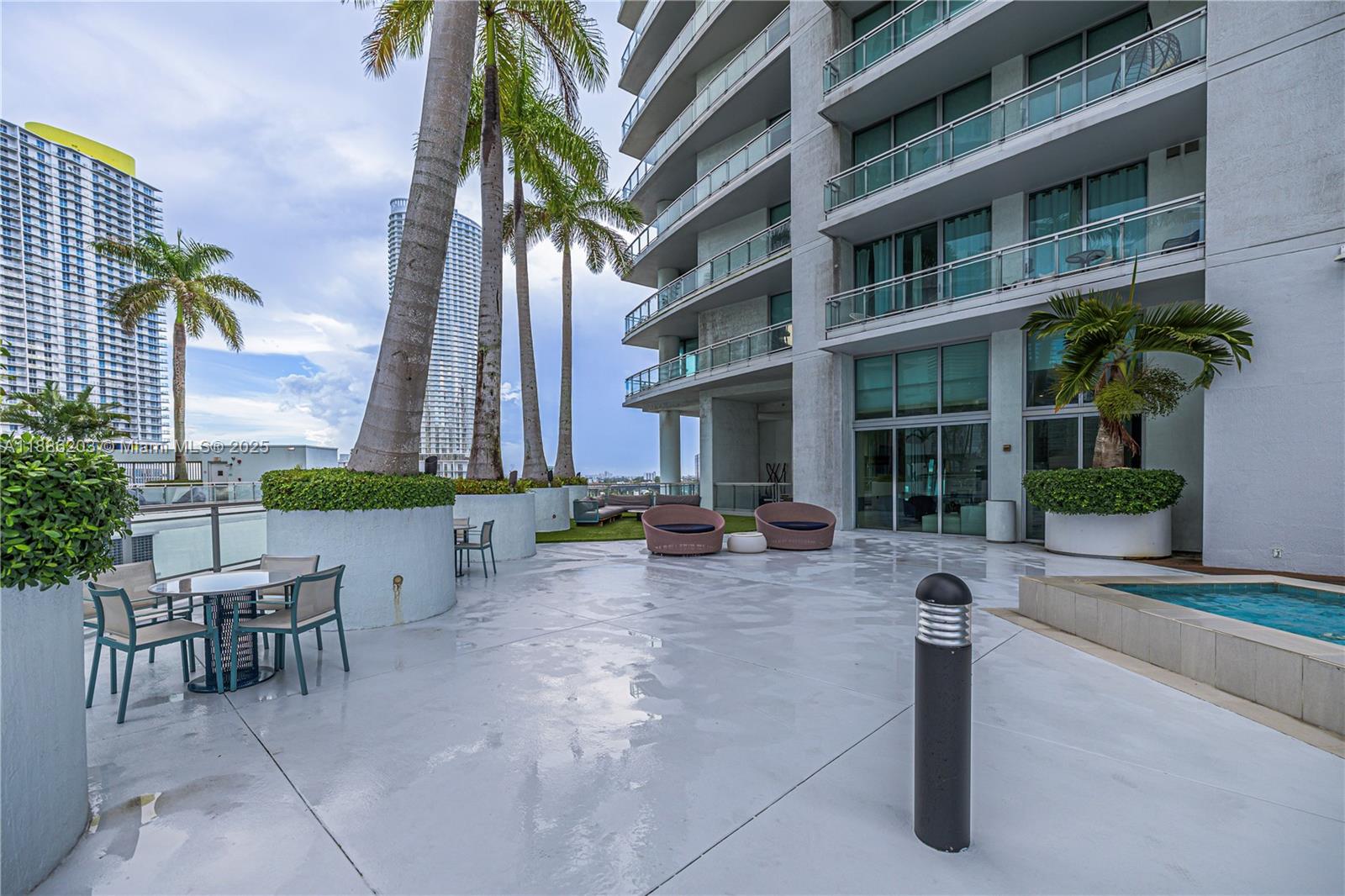 90 Southwest 3rd Street, Unit 3705 Miami, FL 33130 - Photo 36 of 45