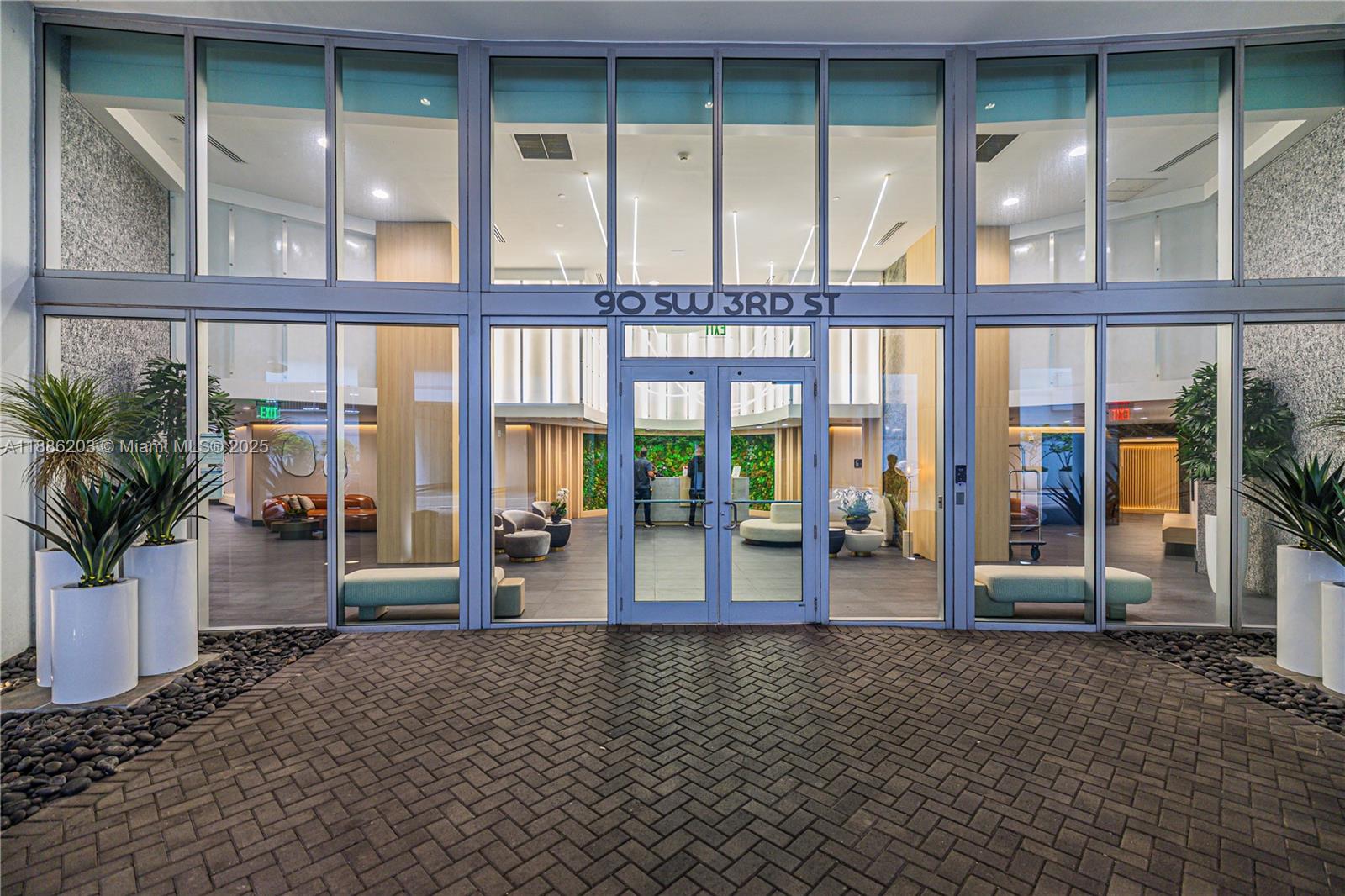 90 Southwest 3rd Street, Unit 3705 Miami, FL 33130 - Photo 41 of 45