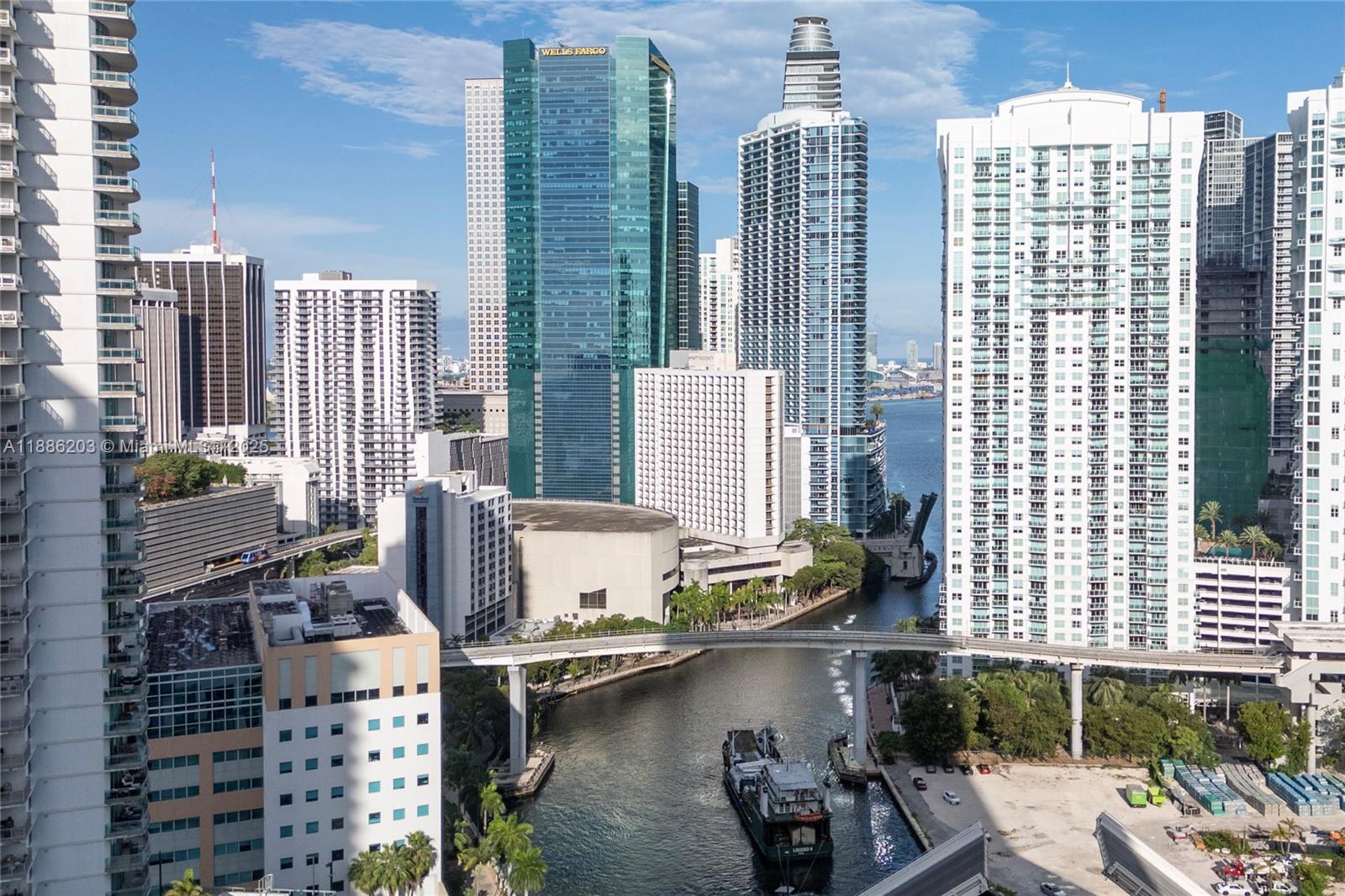 90 Southwest 3rd Street, Unit 3705 Miami, FL 33130 - Photo 44 of 45