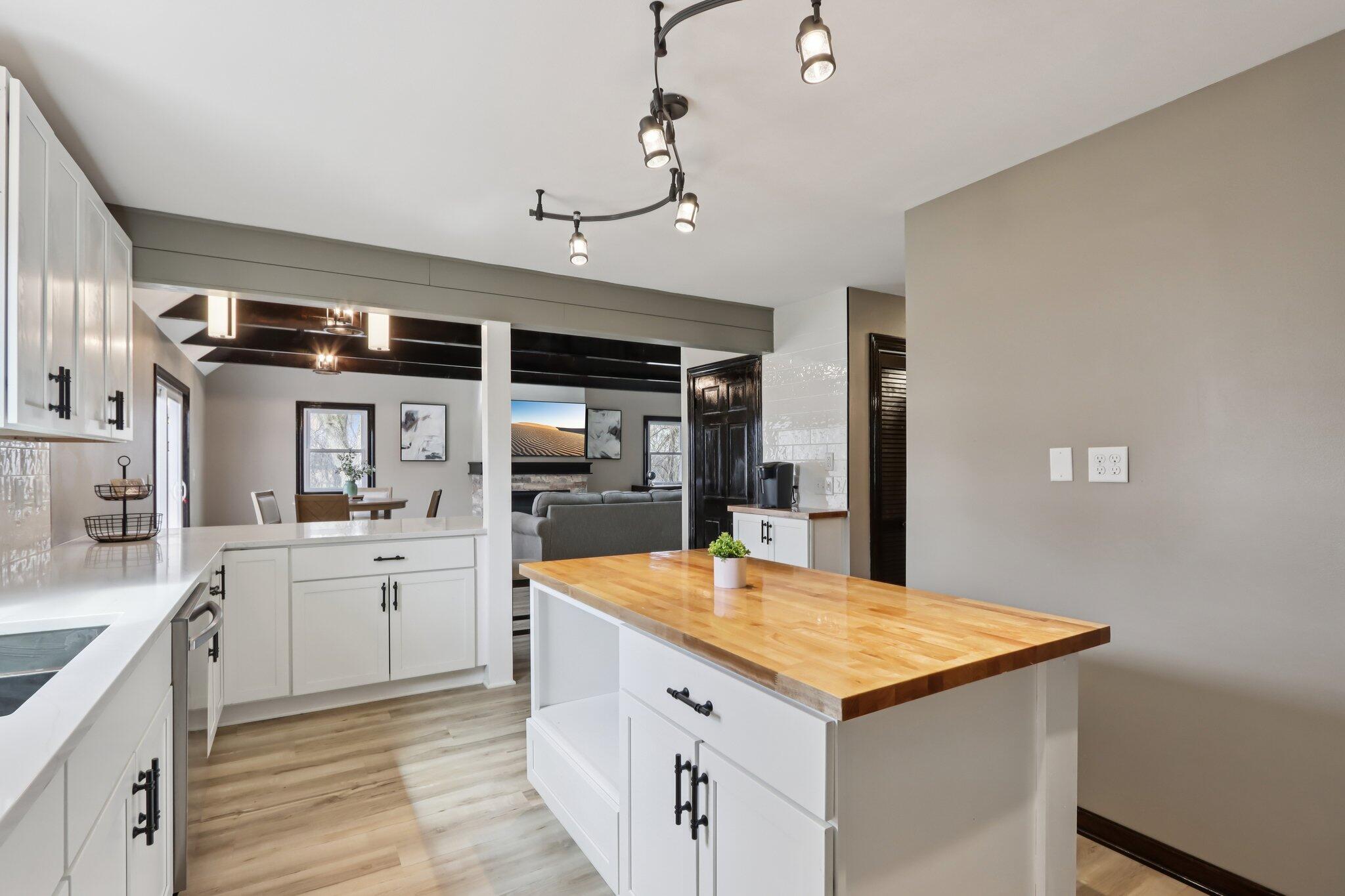 N87W36989 Mapleton Road Oconomowoc, WI 53066 - Photo 15 of 59 16-web-or-mls-N87W36989 Mapleton Rd-S020