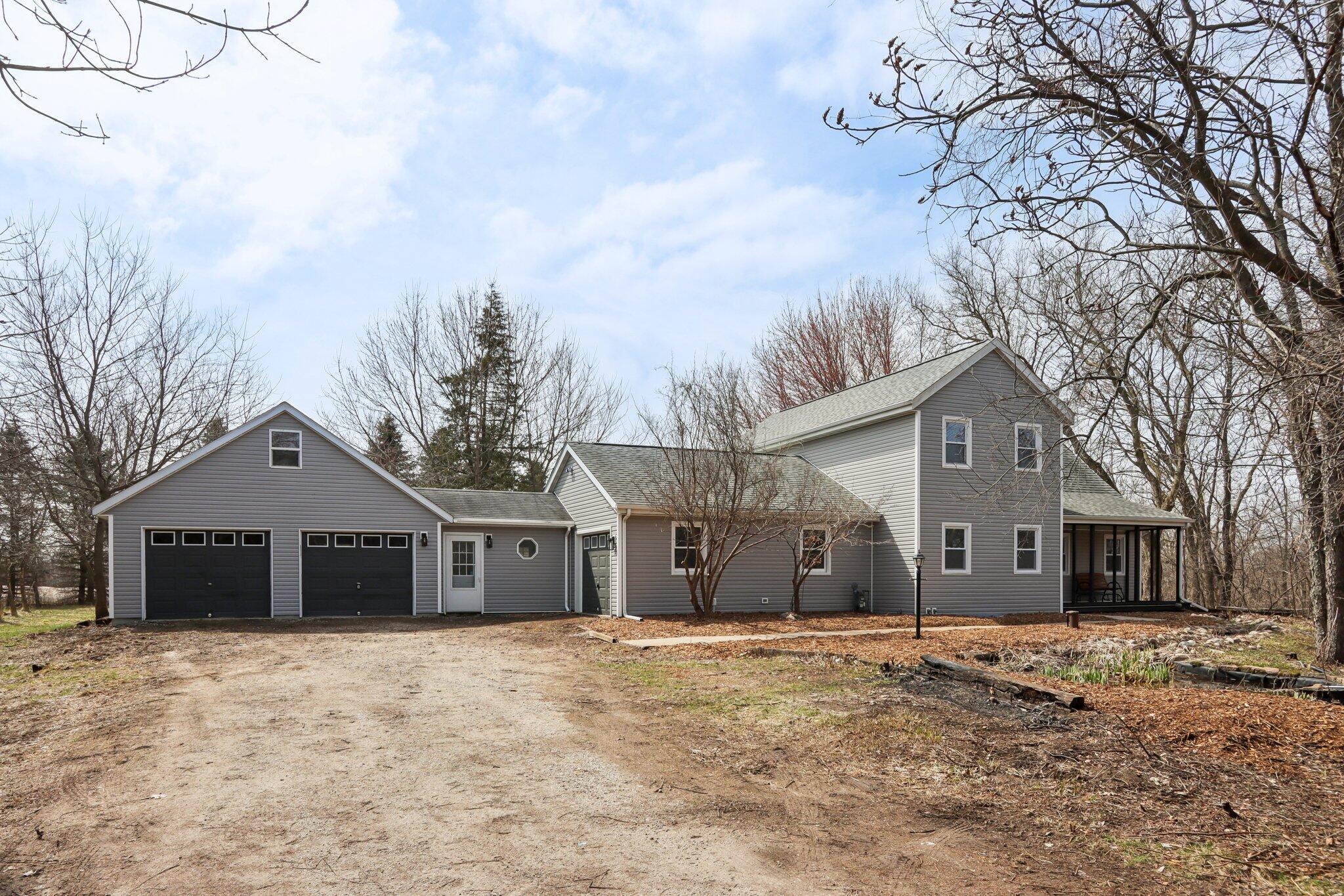 N87W36989 Mapleton Road Oconomowoc, WI 53066 - Photo 3 of 59 N87W36989 Mapleton Rd-S0204-001