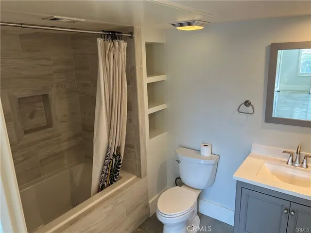 $2,800 | 1801 East Katella Avenue, Anaheim, CA 92805