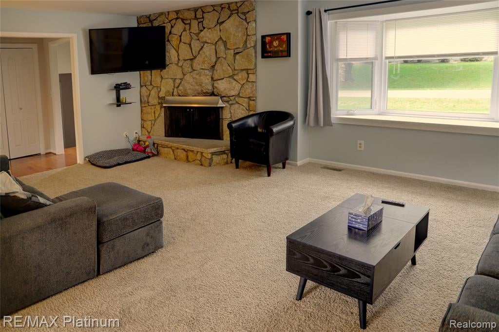 1817 South Walmont Road Jackson, MI 49203 - Photo 12 of 29 Gallery Image 12