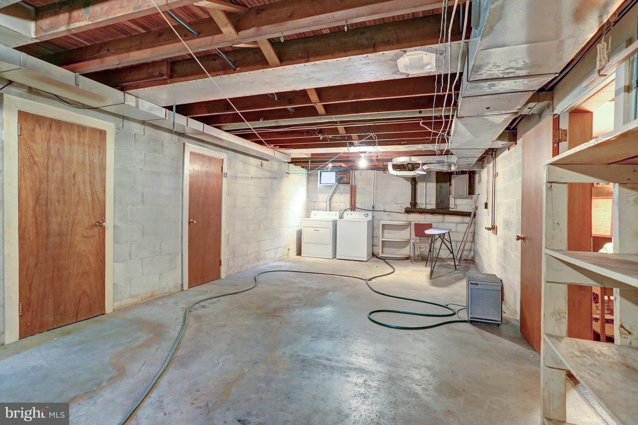 832 Grandview Road York, PA 17403 - Photo 32 of 37 Gallery Image 32