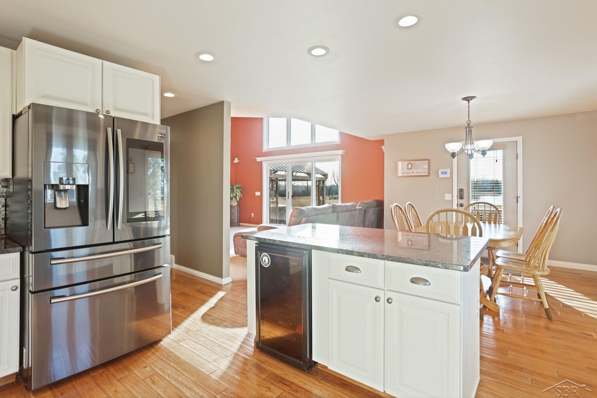 4637 Hackett Road Saginaw, MI 48603 - Photo 14 of 77 50134540-444ddcb7-b096-4dc7-bd65-37b41aa62148.JPG