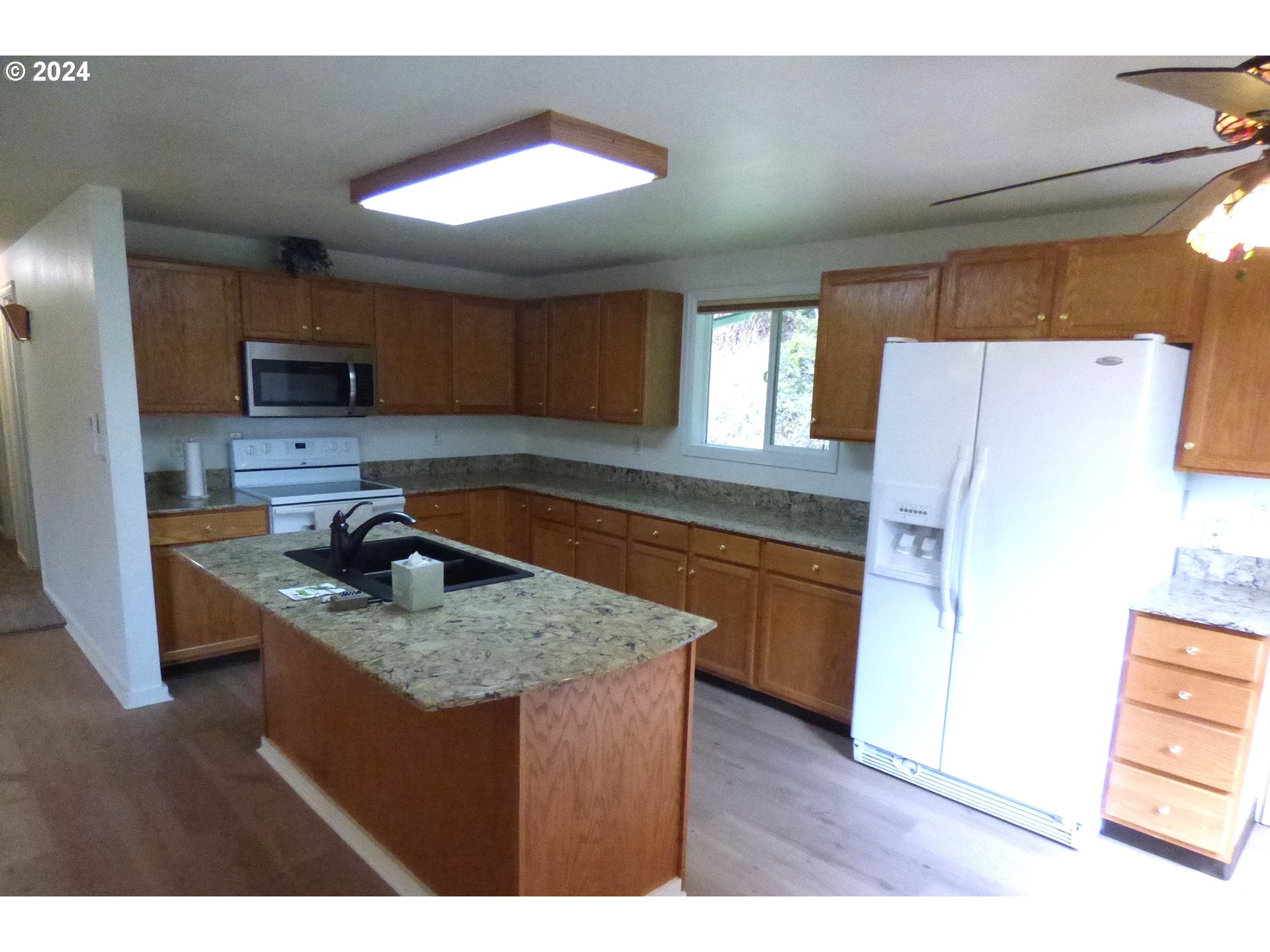 58420 Garden Valley Road Coquille, OR 97423 - Photo 24 of 42 Gallery Image 24