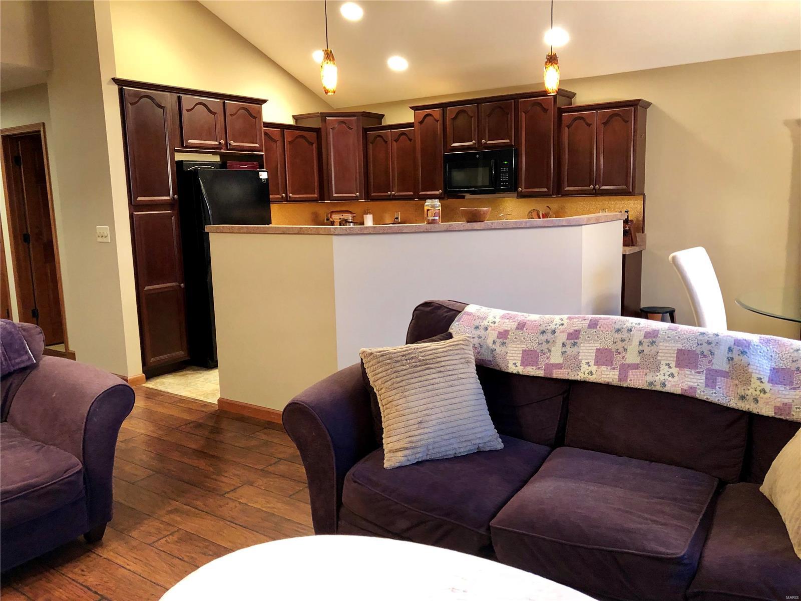 4914 Castlegate Lane Godfrey, IL 62035 - Photo 8 of 50 Gallery Image 8