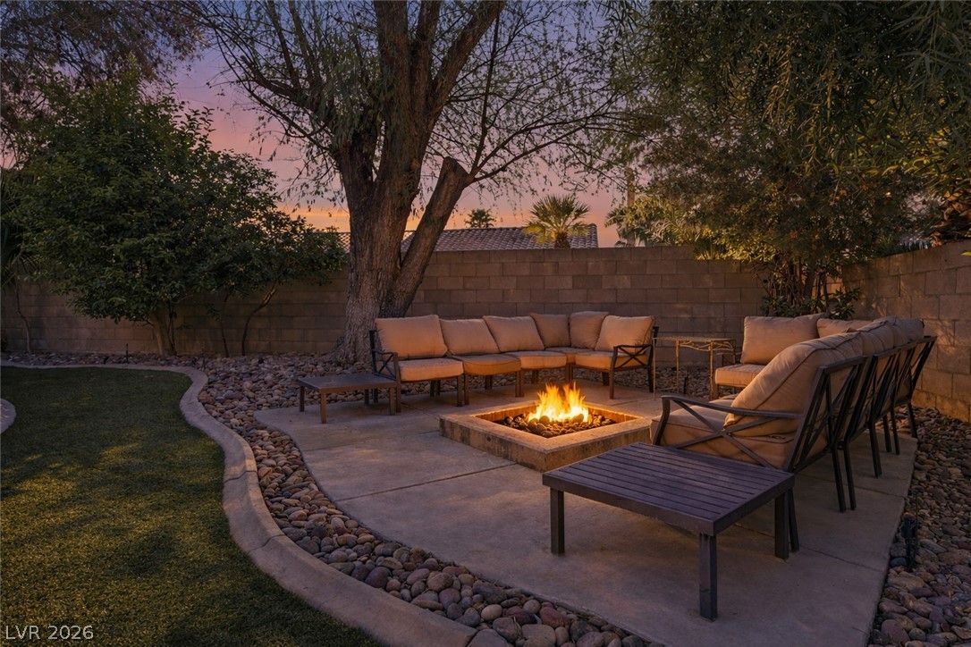 265 Copper Glow Court Henderson, NV 89074 - Photo 38 of 60