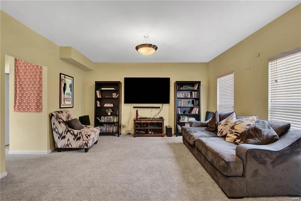 2740 Rutger Street St. Louis, MO 63104 - Photo 4 of 17 Gallery Image 4