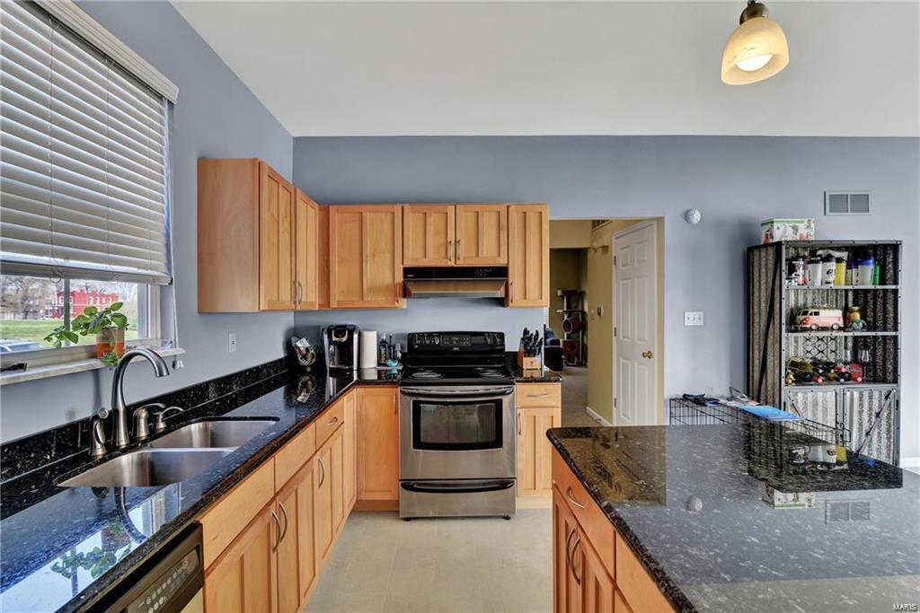 2740 Rutger Street St. Louis, MO 63104 - Photo 10 of 17 Gallery Image 10