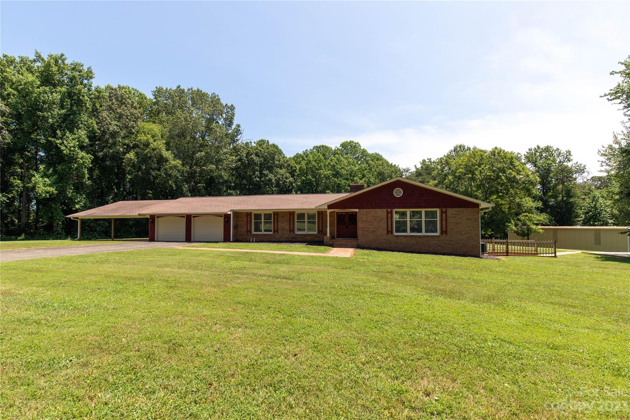 660 Wilmoth Road Dobson, NC 27017 - Photo 4 of 48 Gallery Image 4