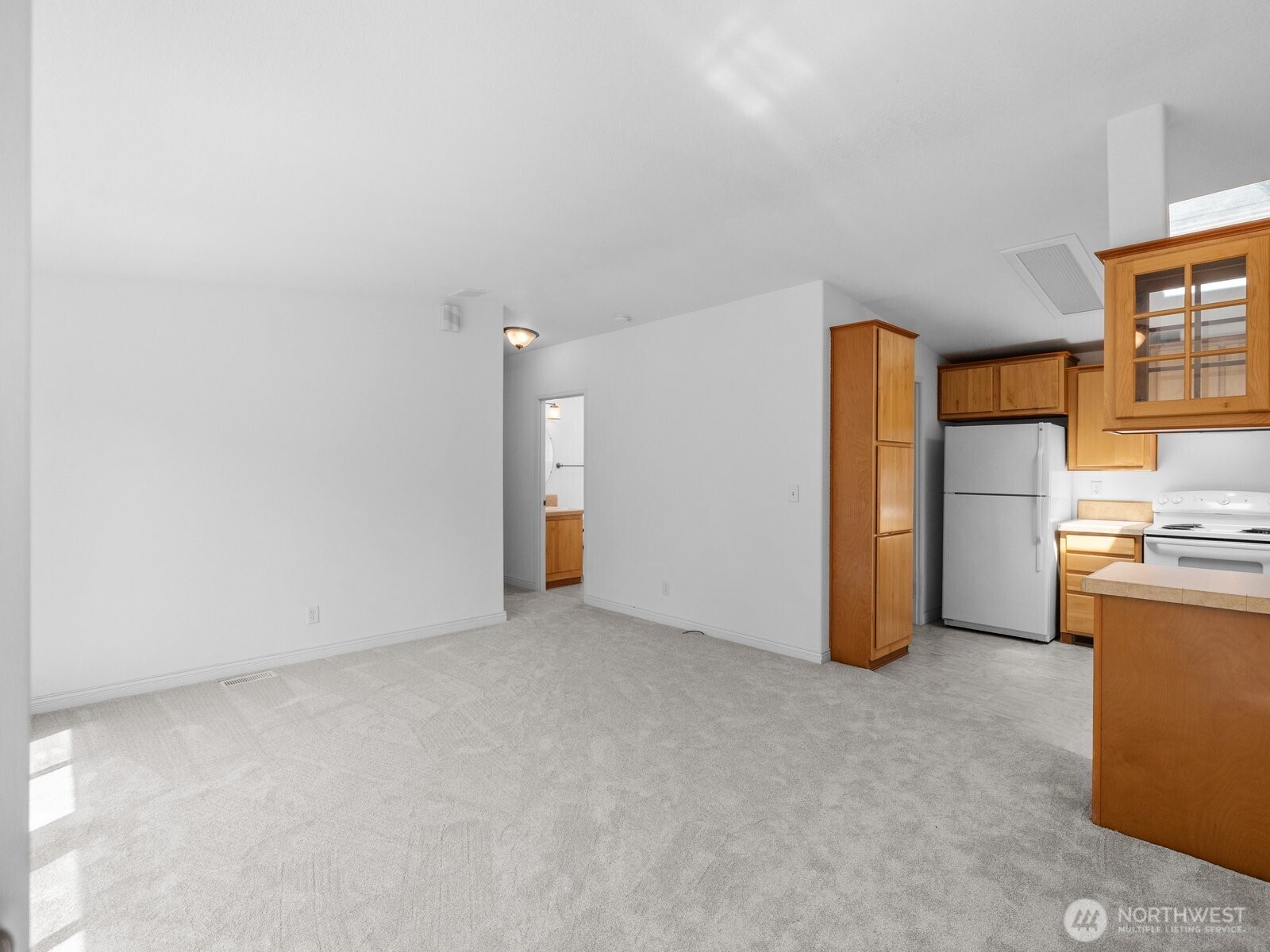 23825 15th Avenue Southeast, Unit 62 Bothell, WA 98021 - Photo 4 of 27 Gallery Image 4
