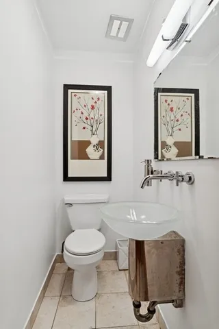 $595,000 | 5229 South University Avenue, Chicago, IL 60615