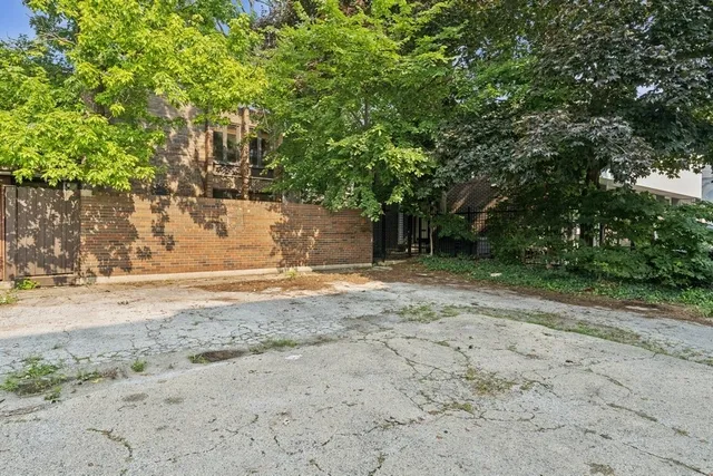$595,000 | 5229 South University Avenue, Chicago, IL 60615