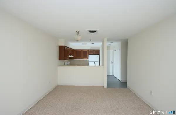 $169,000 | 1204 Whitney Avenue, Unit 204, Hamden, CT 06517