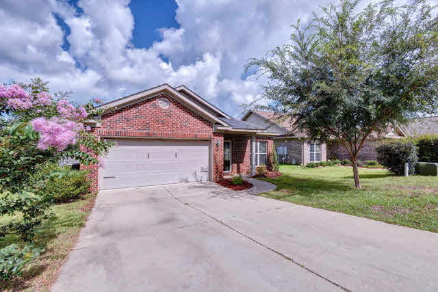 10549 Orkney Way Daphne, AL 36527 - Photo 2 of 17