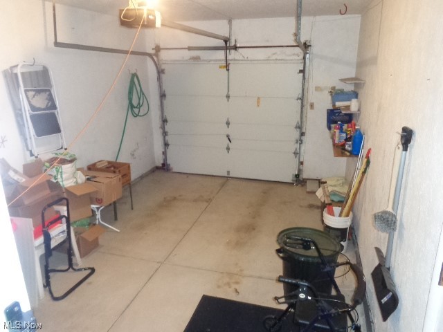 6488 State Road, Unit B7 Cleveland, OH 44134 - Photo 27 of 28 Attached Garage