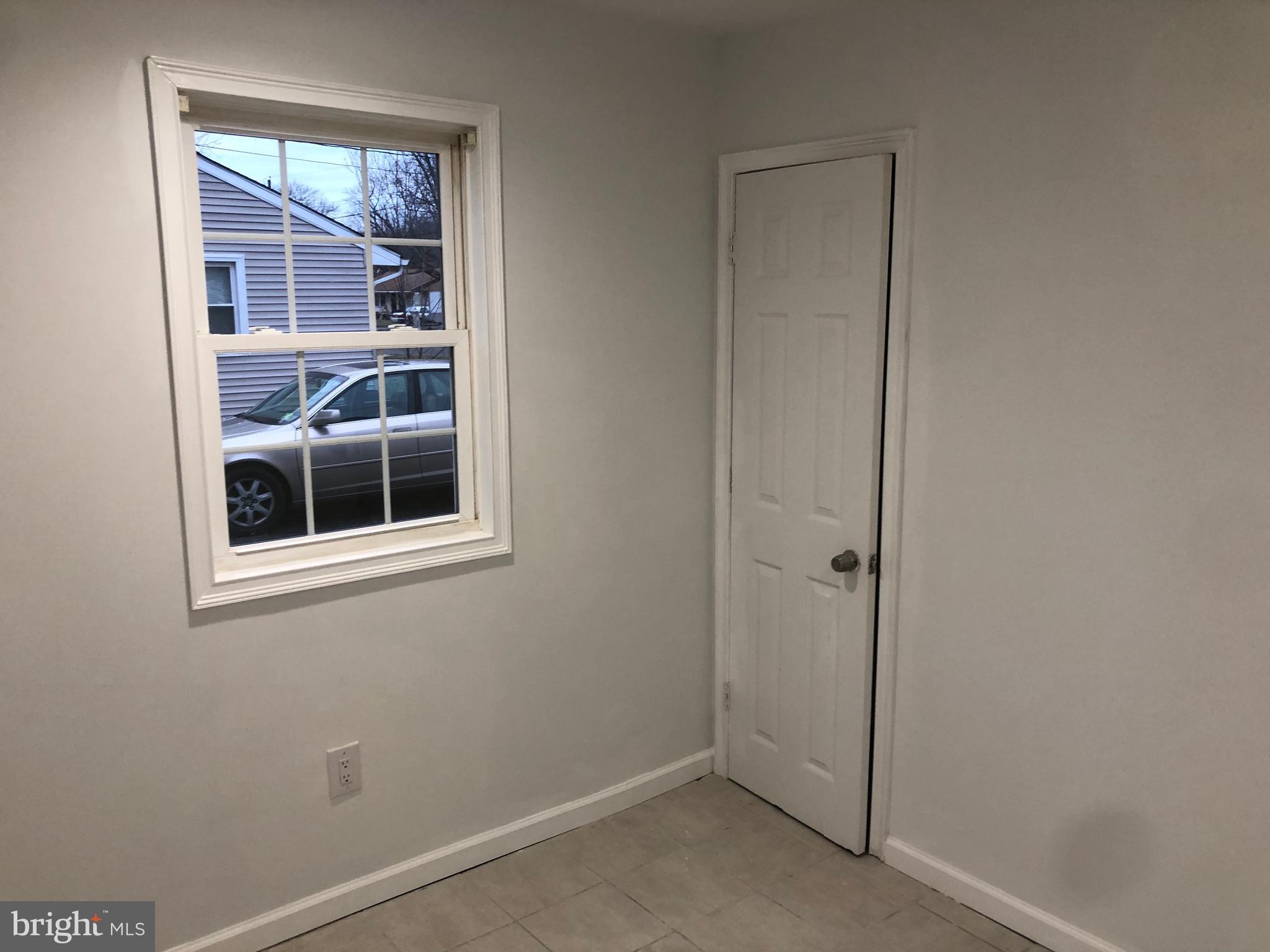193 Kinsley Road Pemberton, NJ 08068 - Photo 16 of 22 a room that has a window in it