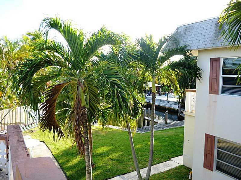 500 Southwest 15th Street, Unit 207 Pompano Beach, FL 33060 - Photo 5 of 13 View