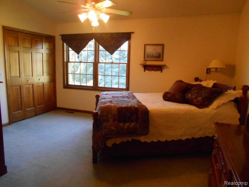 6065 Cedar Creek Road North Branch, MI 48461 - Photo 15 of 23 DSCN0912.jpg