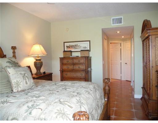 17317 Boca Club Boulevard, Unit 2 Boca Raton, FL 33487 - Photo 4 of 12 Additional Photo